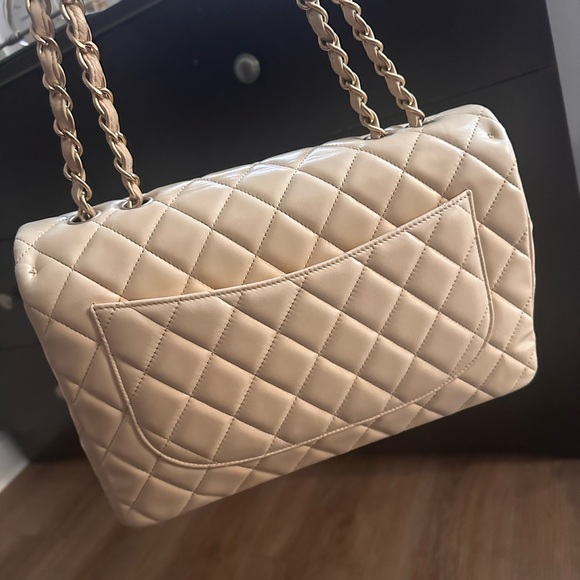 ❌SOLD❌Authentic CHANEL JUMBO SINGLE FLAP - Picture 4 of 15
